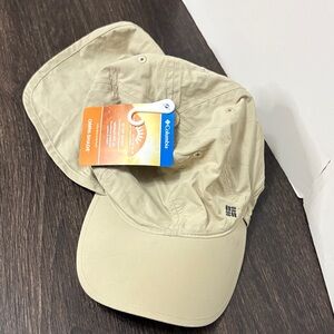 Columbia Beige Omni-Shade 50 SPF Rated Outdoor Hat